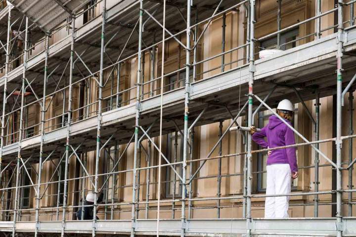 Location d'échafaudages solides et adaptés à vos besoins